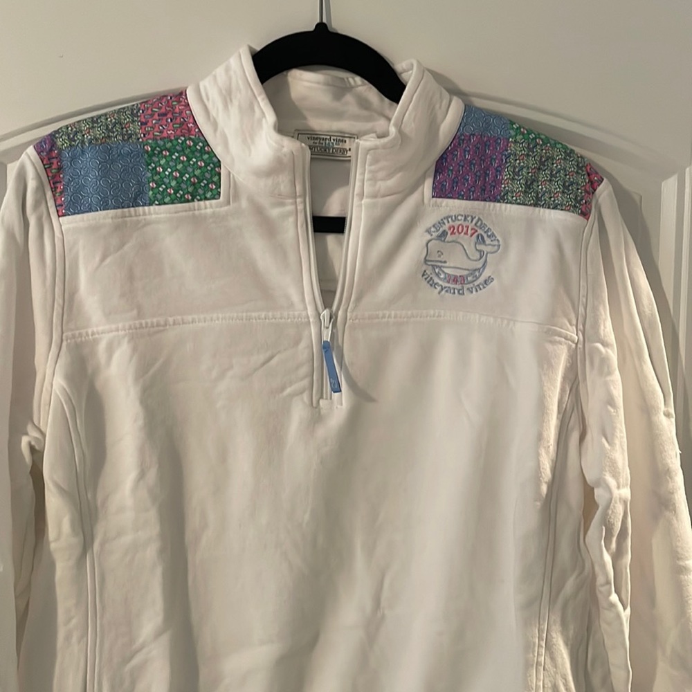 Vineyard Vines Women’s Kentucky Derby 143 (2017) White ¼ Zip Sweatshirt - large